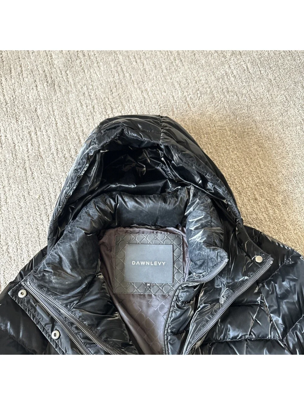 Dawn levy Kimmy hooded shine puffer size medium